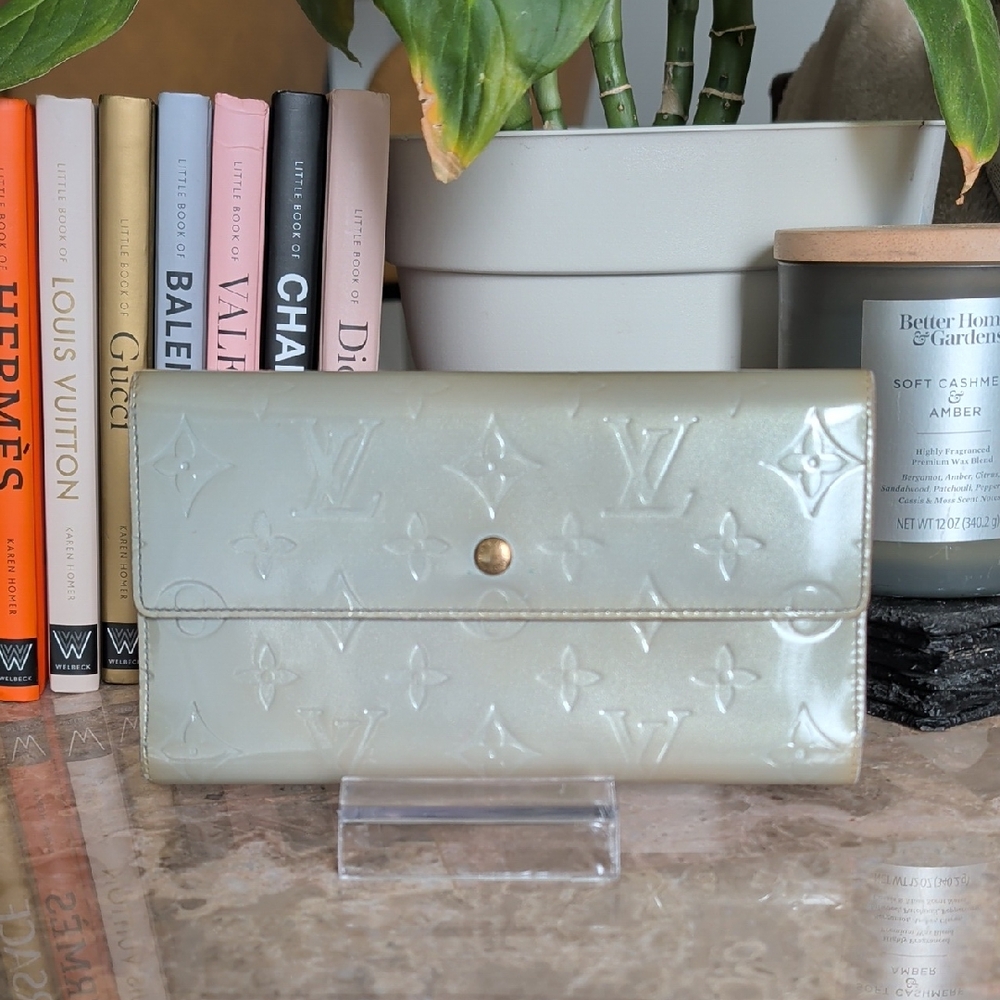 Louis Vuitton Vernis Wallet